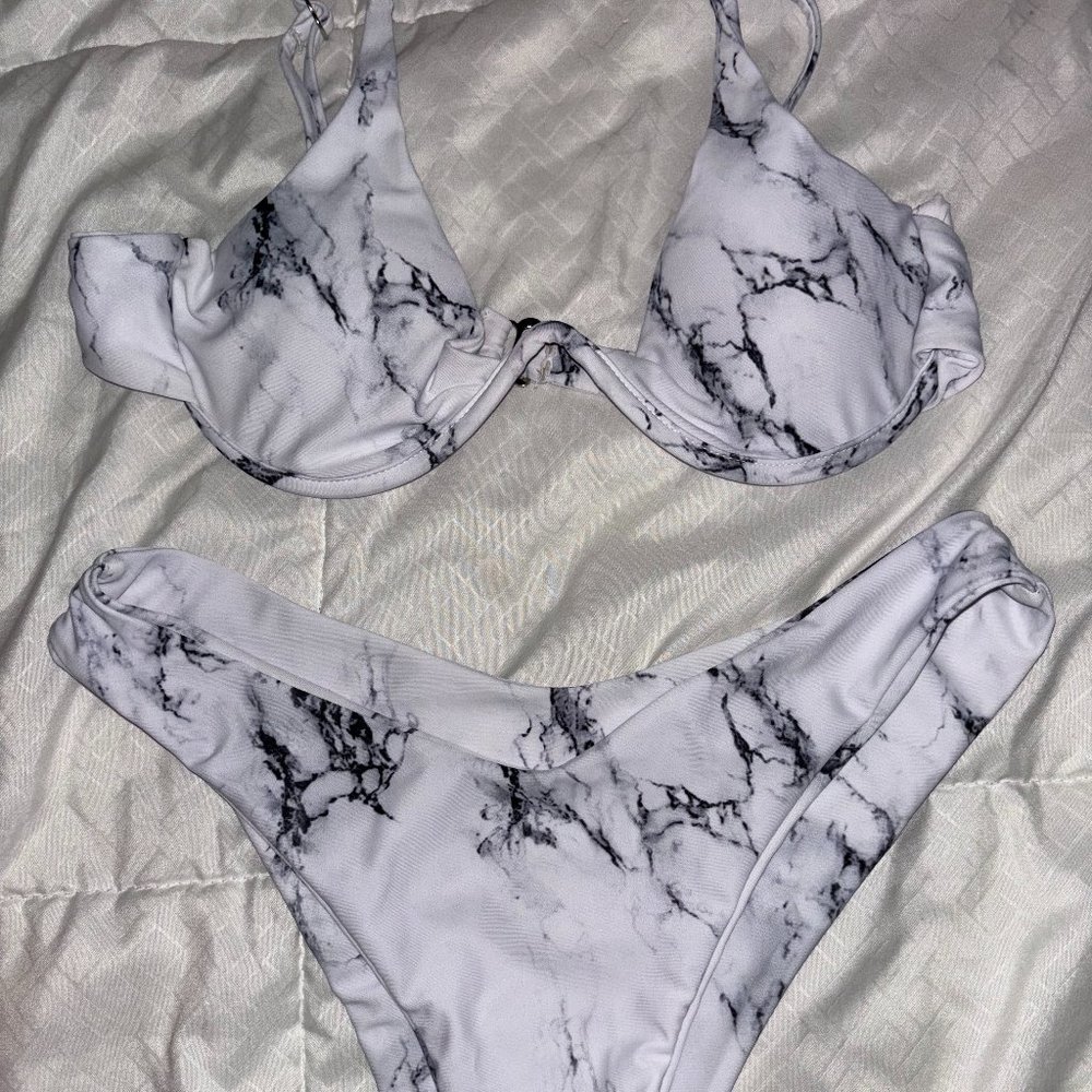 Marbel Bikini Set